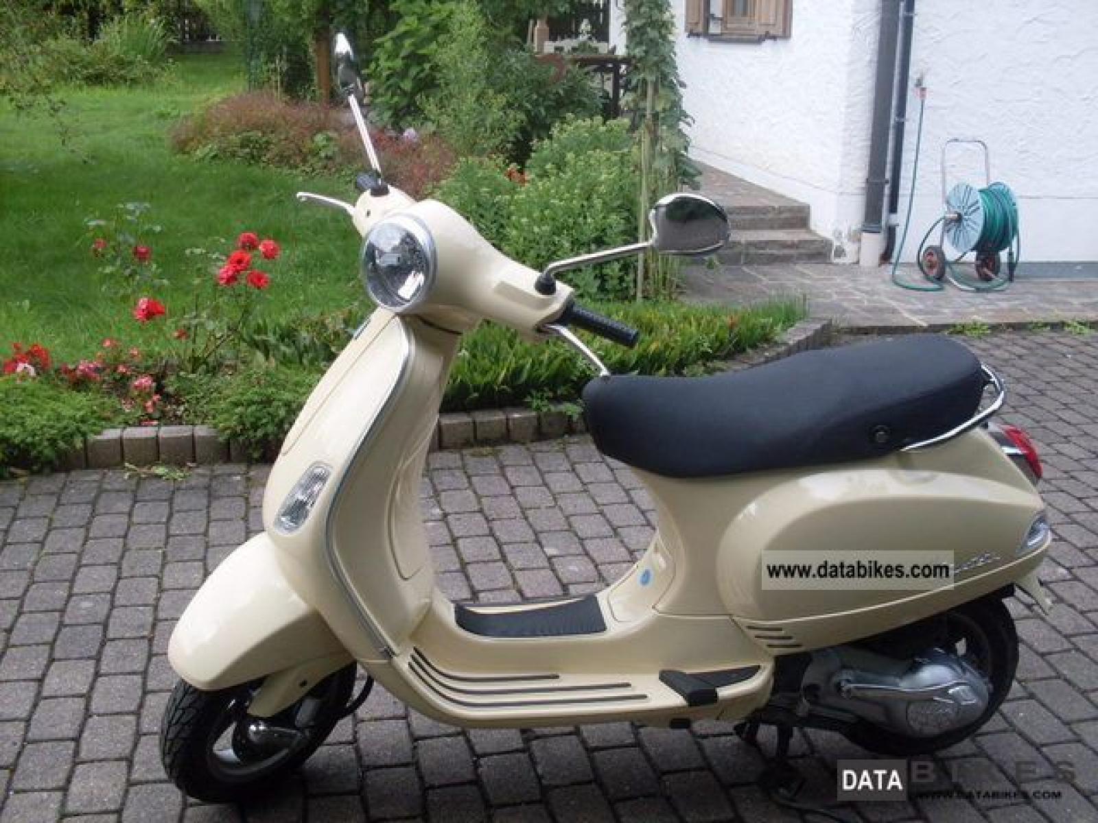 2008 Vespa LXV #10