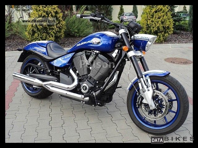 2010 Victory Hammer S #7