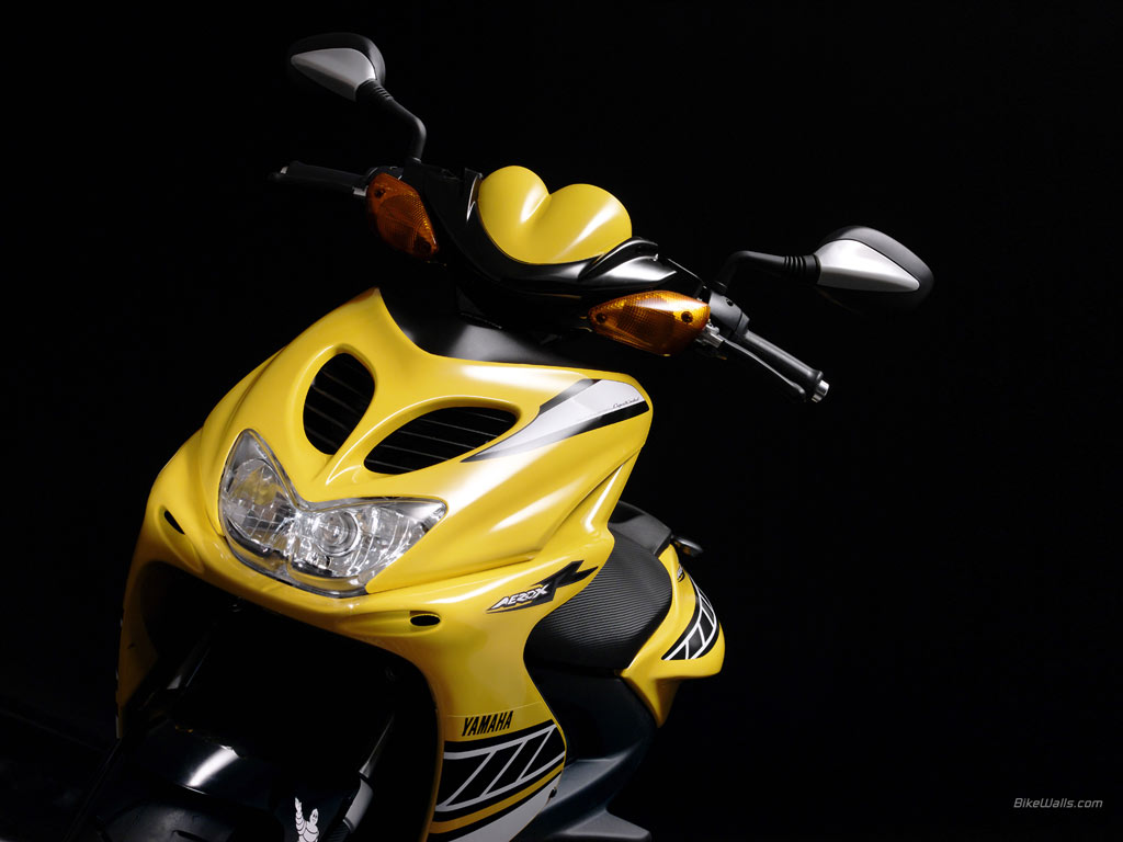 2007 Yamaha Aerox R Special Version #10
