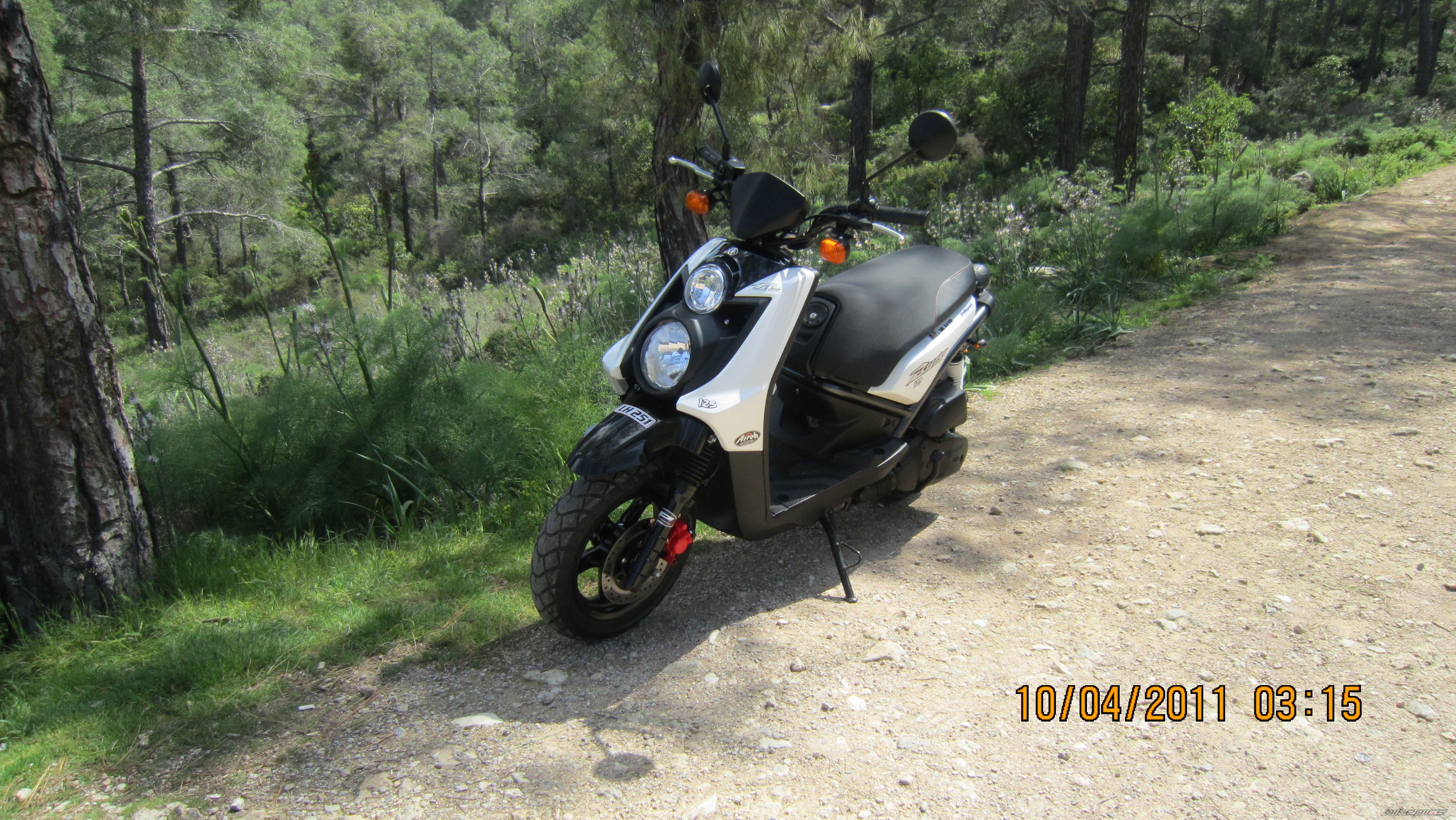 2011 Yamaha BWs 125 #8