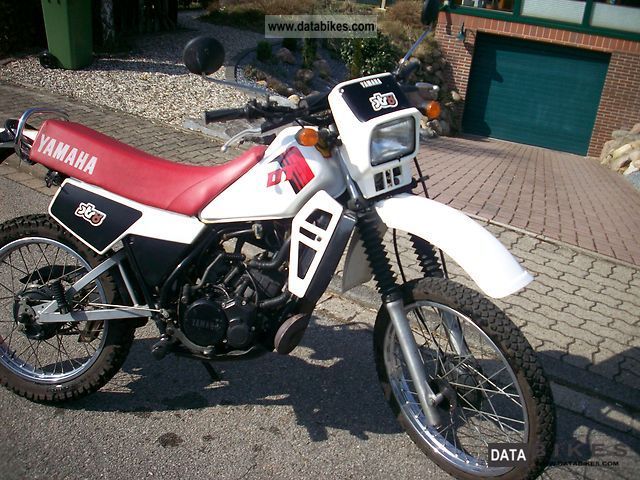 1982 Yamaha DT 125 LC #8