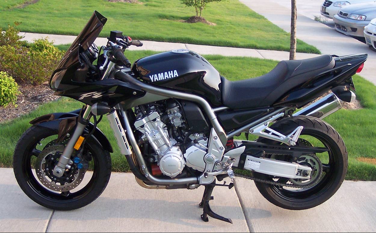 2005 Yamaha FZ1 #10