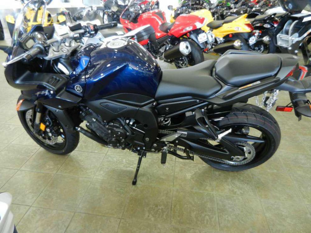 2013 Yamaha FZ1 #9