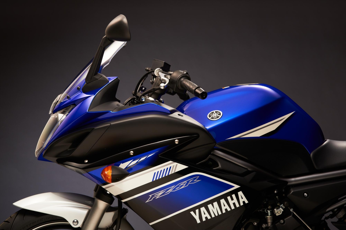 2013 Yamaha FZ6R #10