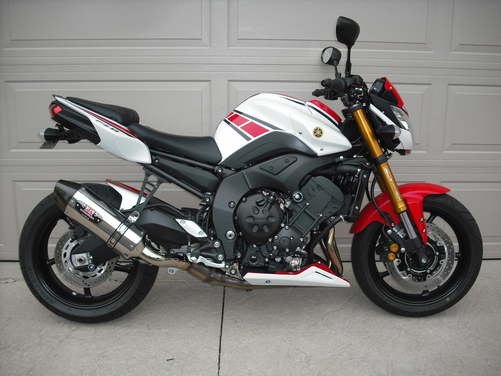 2014 Yamaha FZ8 #8