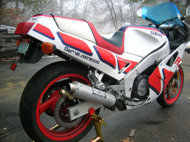 1987 Yamaha FZR 1000 Genesis (reduced effect) #8