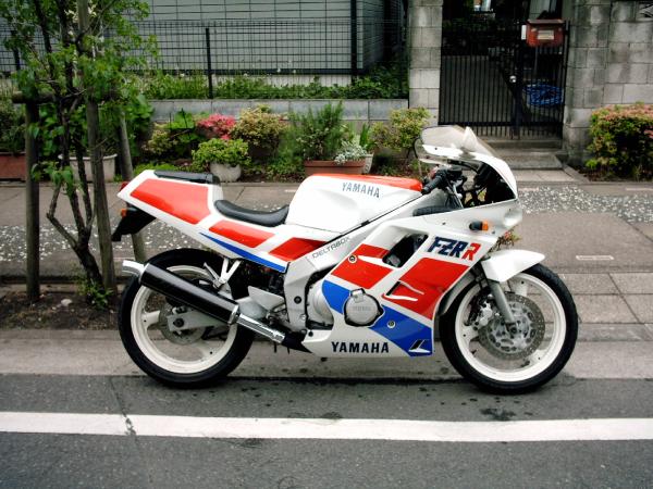 Yamaha FZR 250 #7