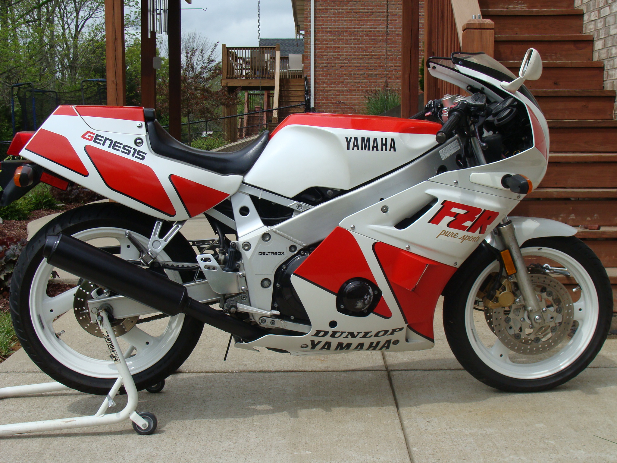 1989 Yamaha FZR 400 #8