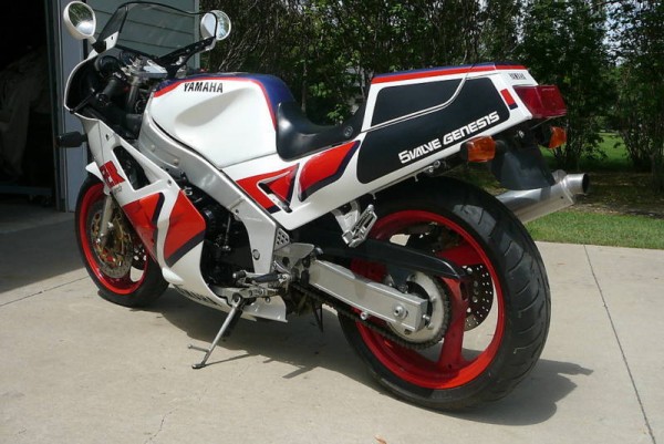 1991 Yamaha FZR 750 R #10