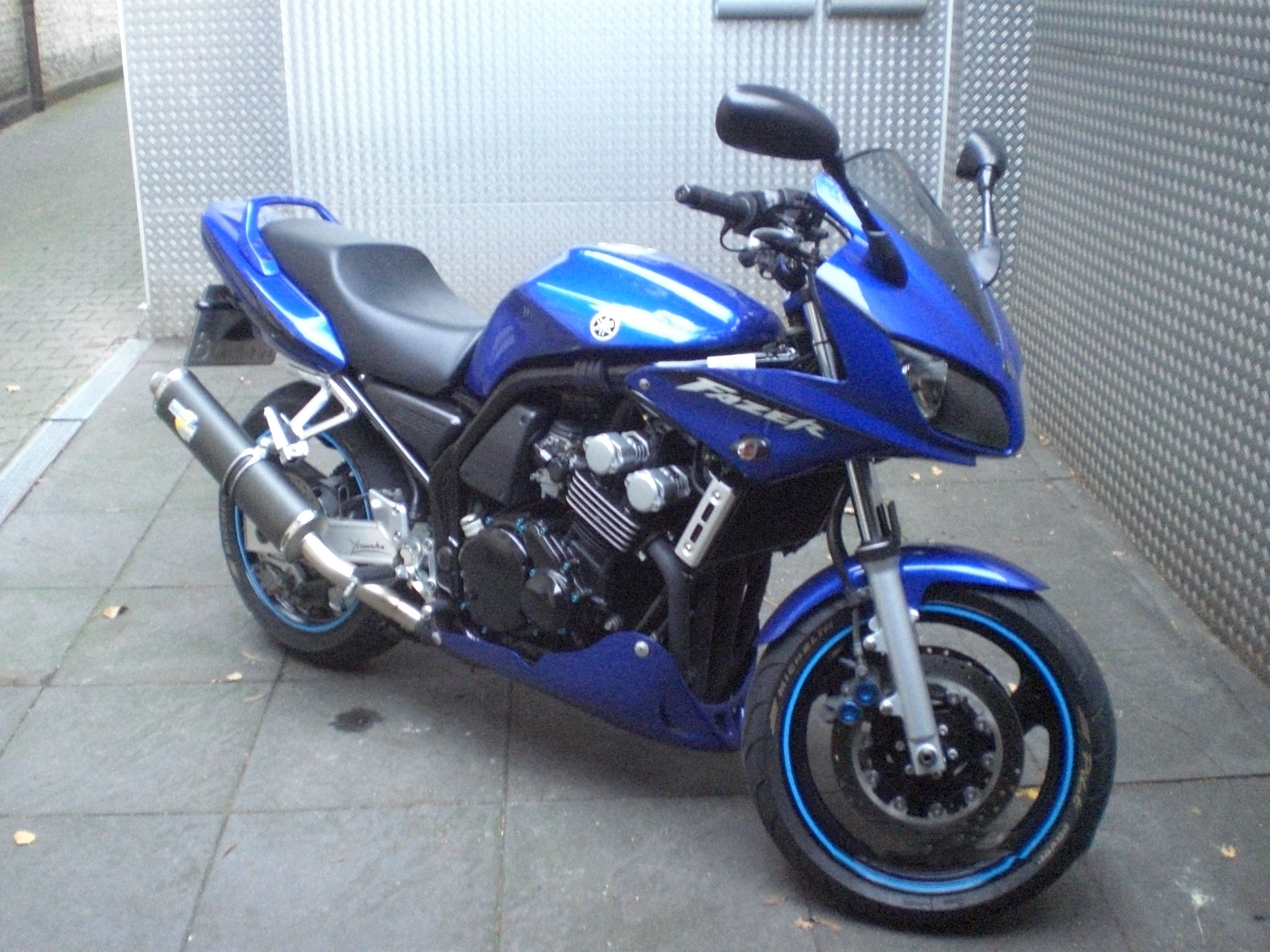 2003 Yamaha FZS 600 Fazer #8