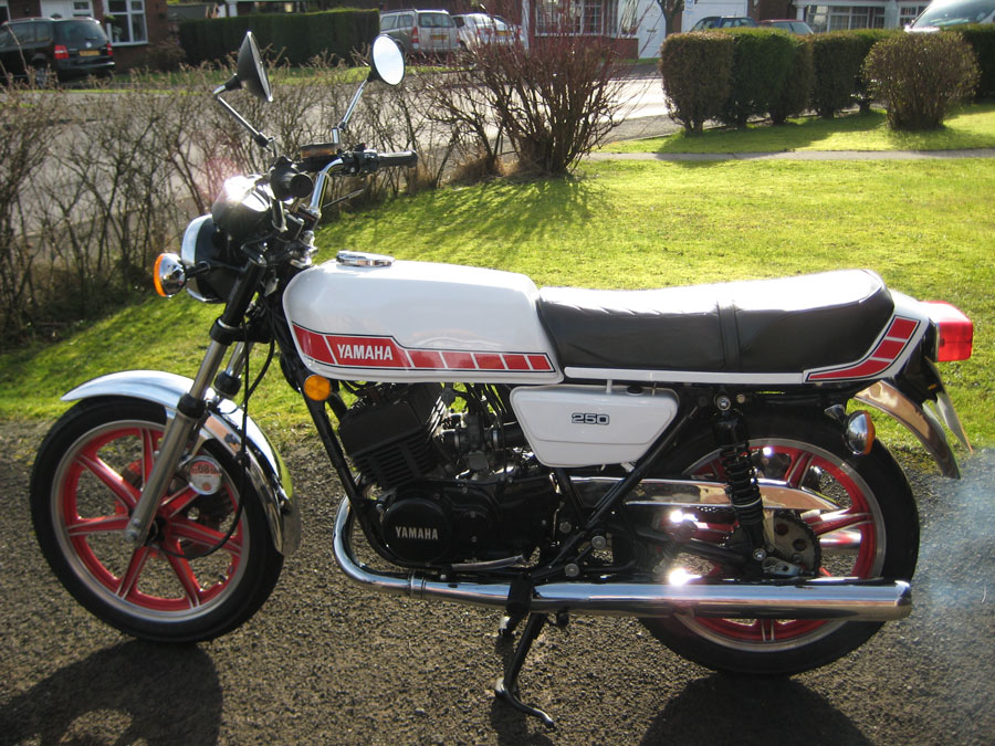 1985 Yamaha RD 250 #9