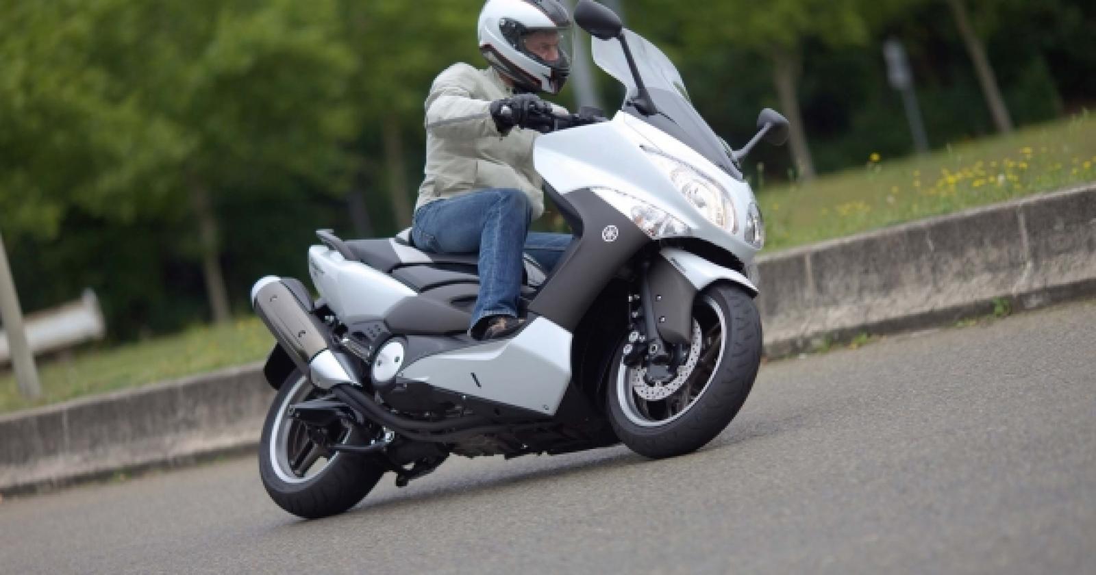 2010 Yamaha TMAX White Max #7