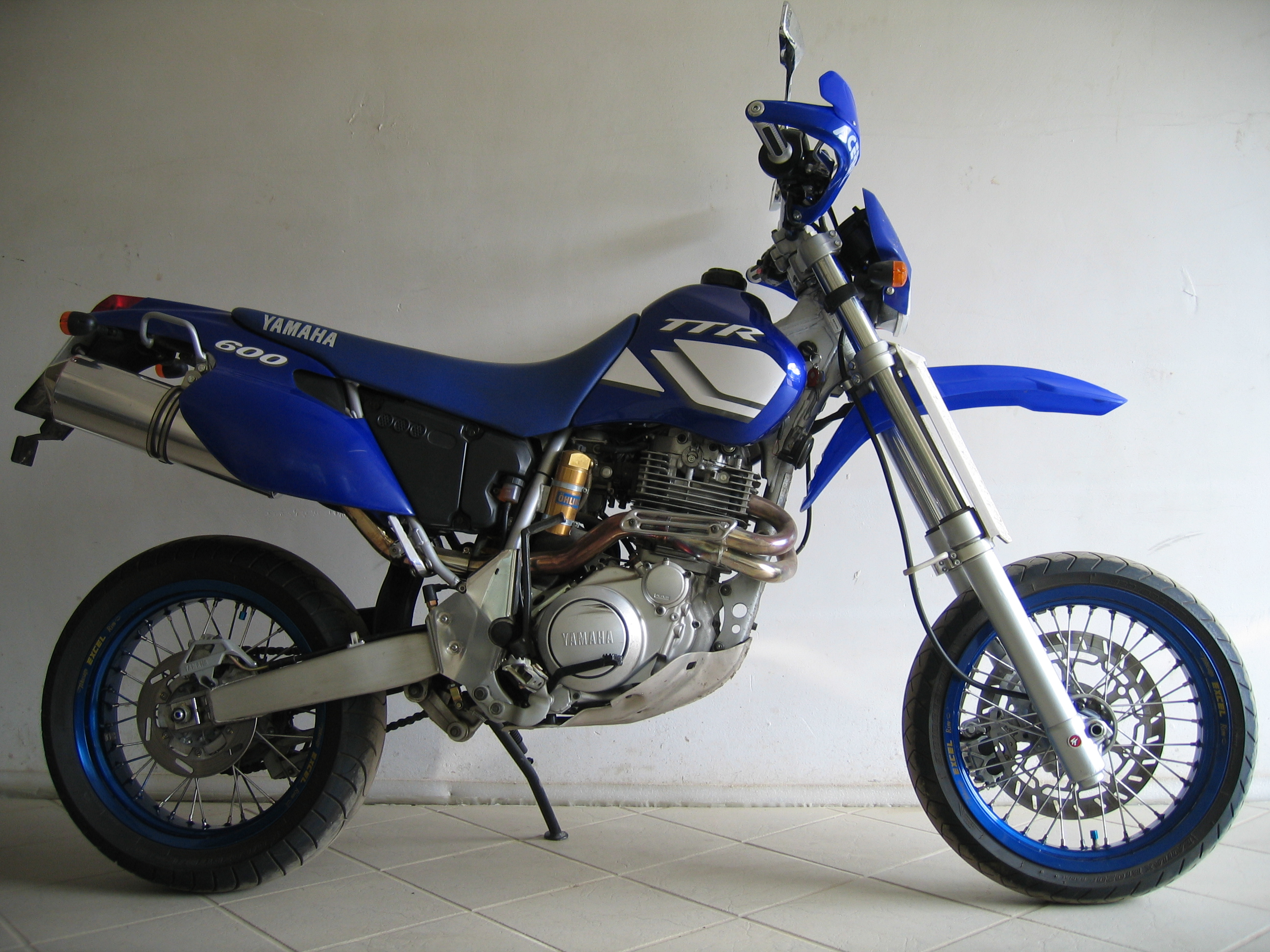 2001 Yamaha TT 600 R #4