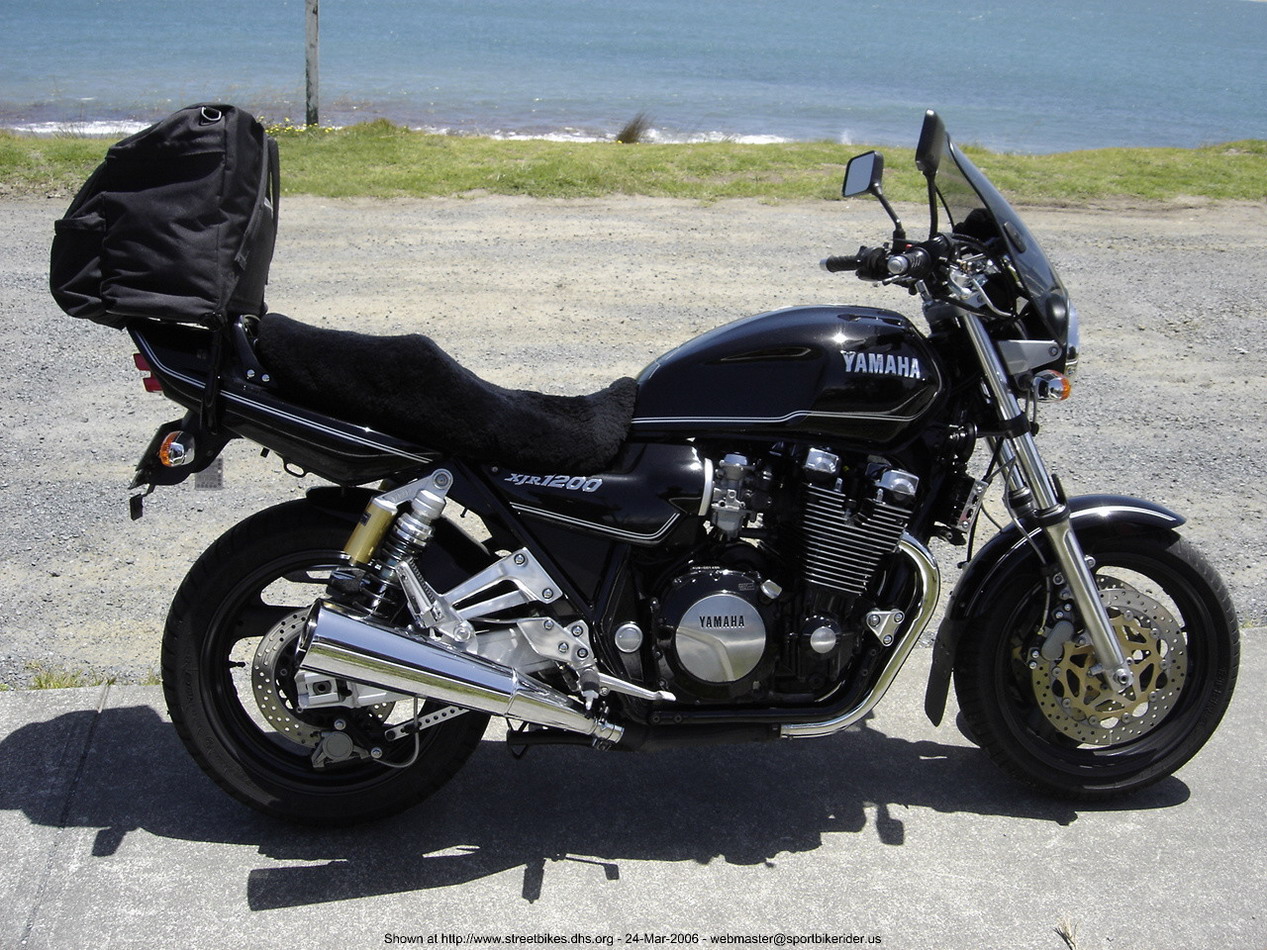1998 Yamaha XJR 1200 #8