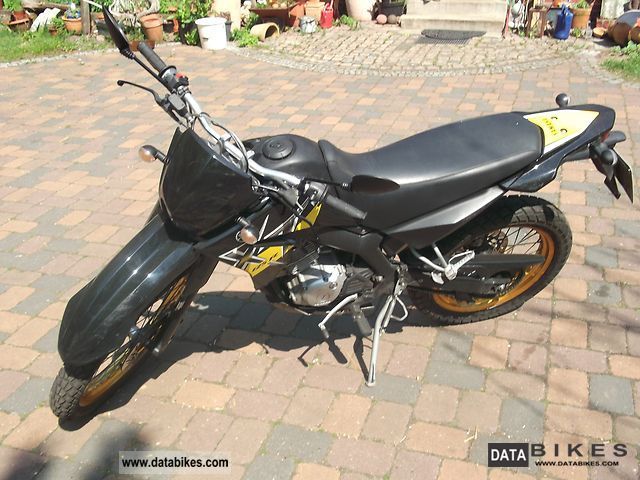 2009 Yamaha XT 125 R #7