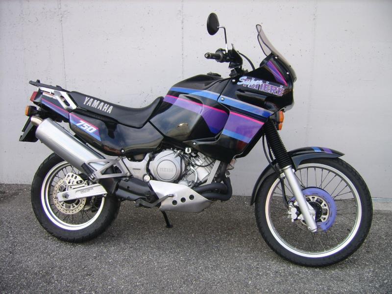 Yamaha XTZ 750