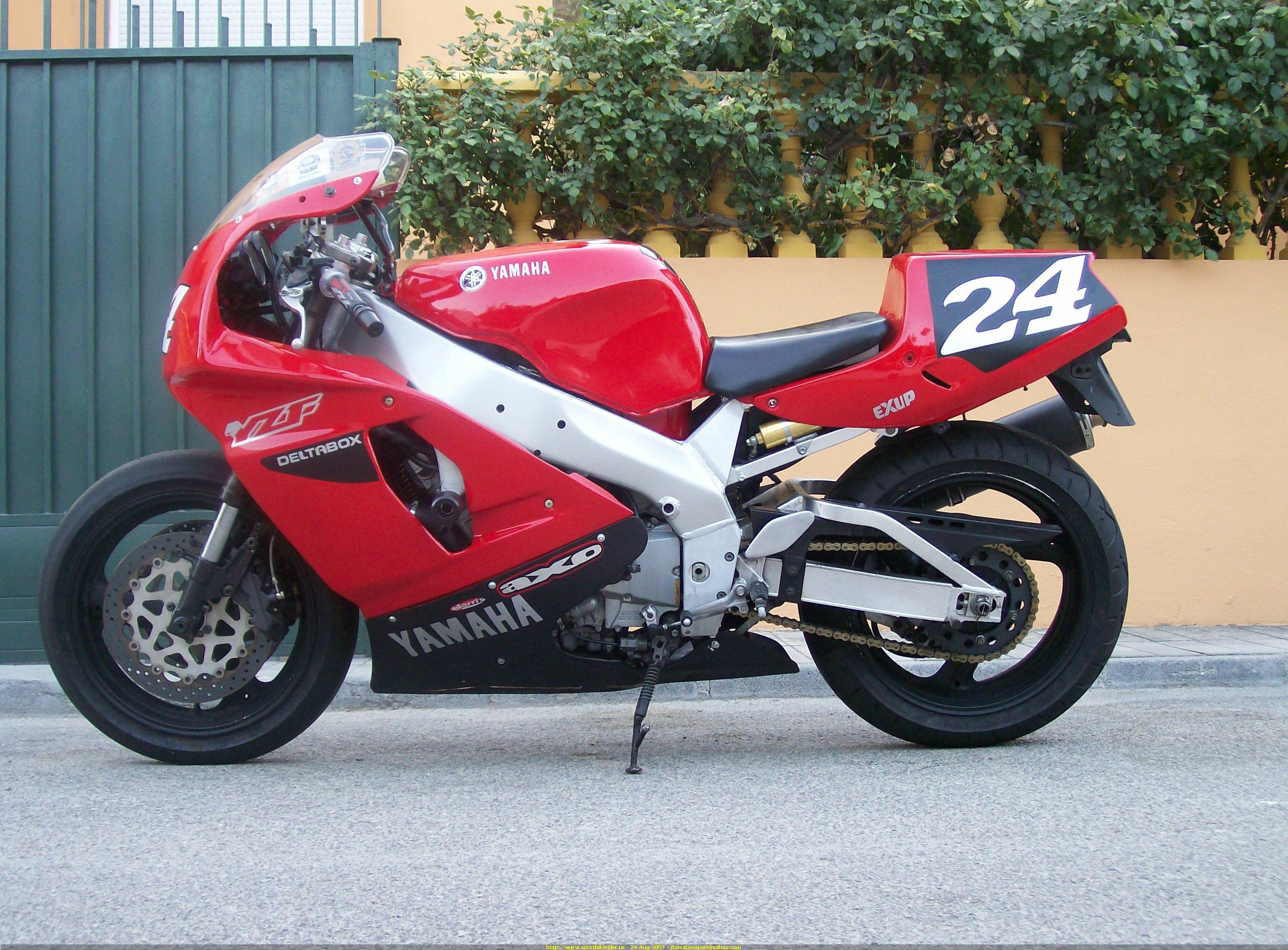 1993 Yamaha YZF 750 SP #8