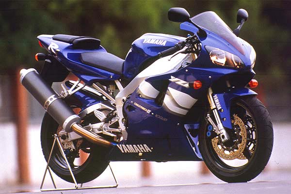 1999 Yamaha YZF R1 #9