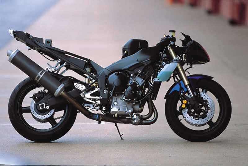 2003 Yamaha YZF R1 #9