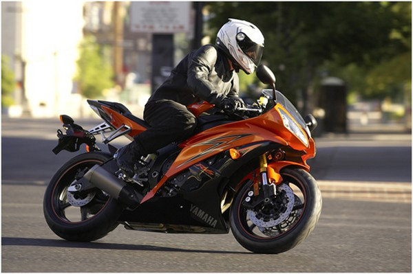 2009 Yamaha YZF-R6S #10